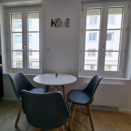 Le Havre, La Petite Halte Apartment *